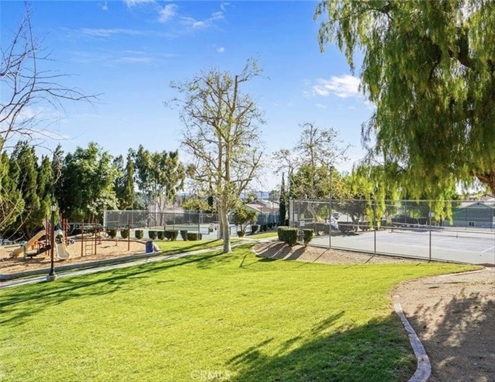 21820 Peppercorn Drive Saugus CA 91350 33 21820 Peppercorn Drive Saugus CA 91350