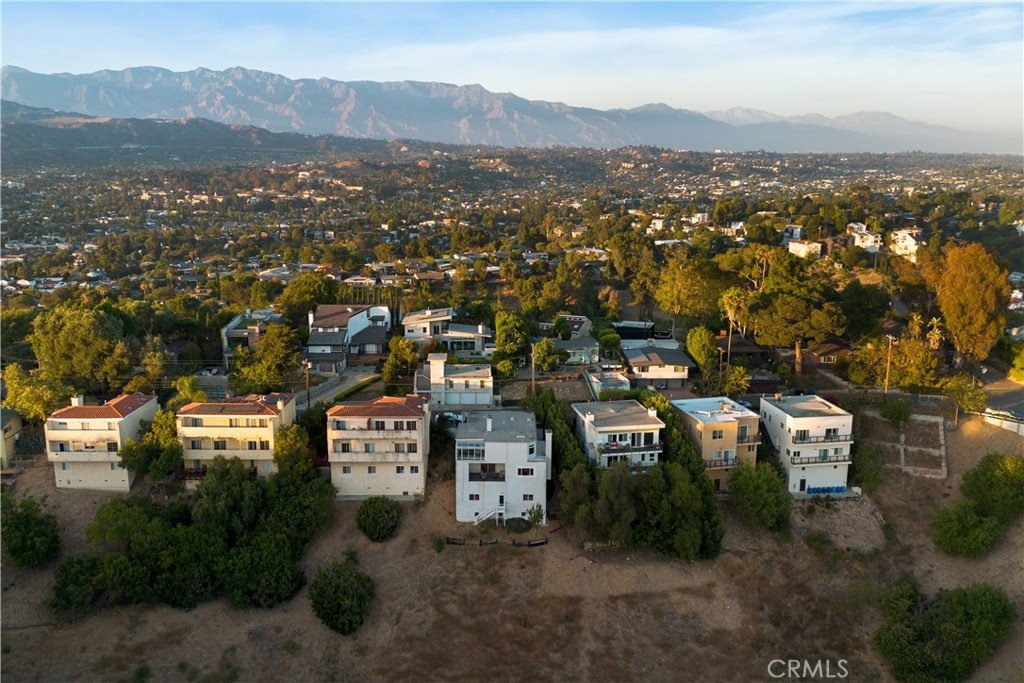 3851 Cazador Los Angeles CA 90065 10 3851 Cazador Los Angeles CA 90065