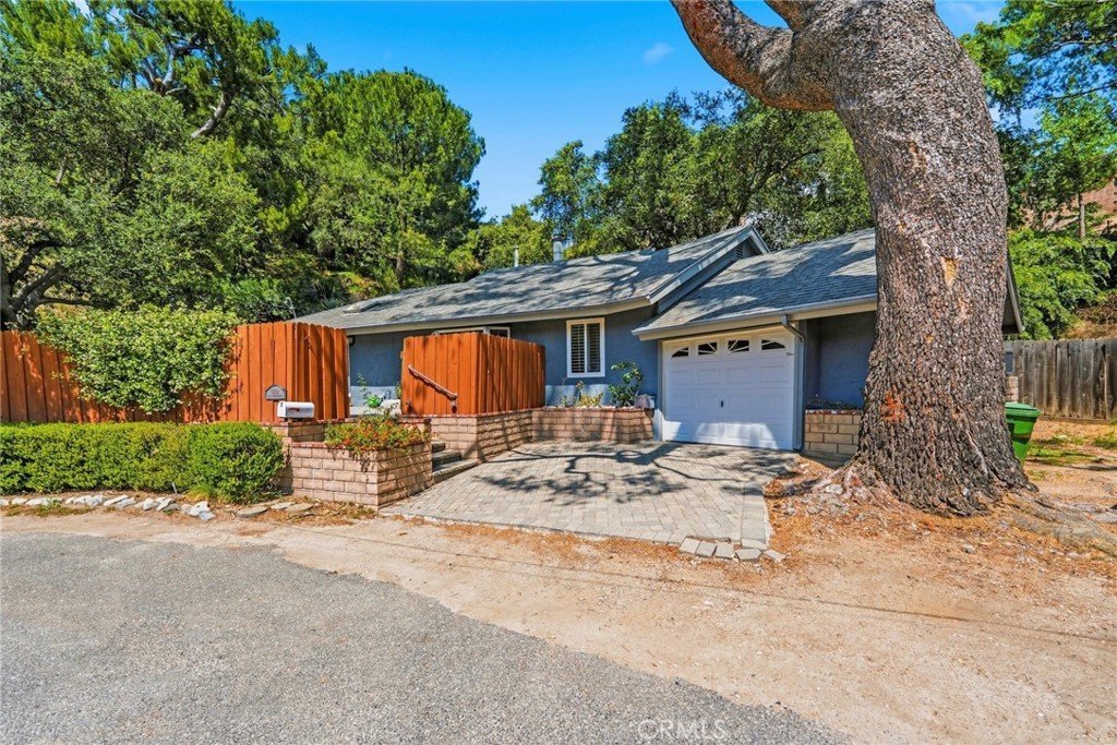 6489 Alta Gracia Tujunga CA 91042 55 6489 Alta Gracia Tujunga CA 91042