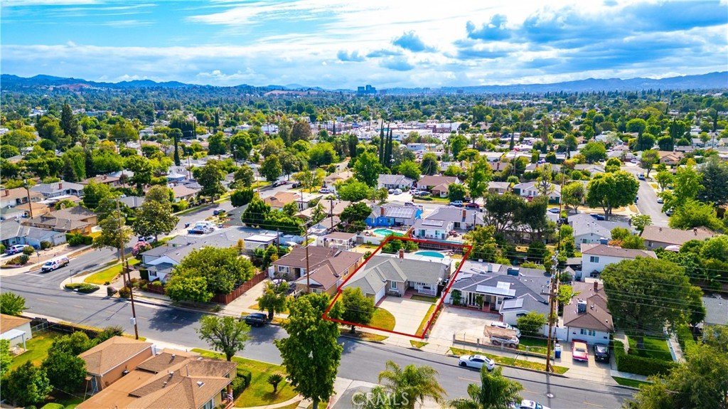 6853 Vanalden Avenue Reseda CA 91335 23 6853 Vanalden Avenue Reseda CA 91335