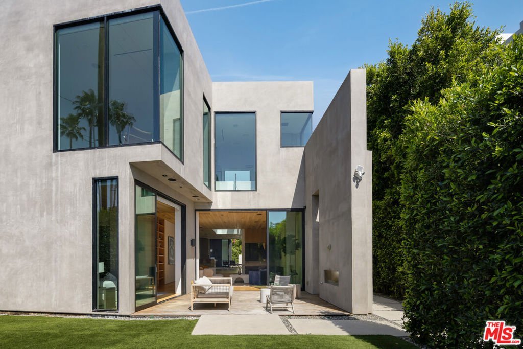 952 N Laurel Avenue Los Angeles CA 90046 27 952 N Laurel Avenue Los Angeles CA 90046