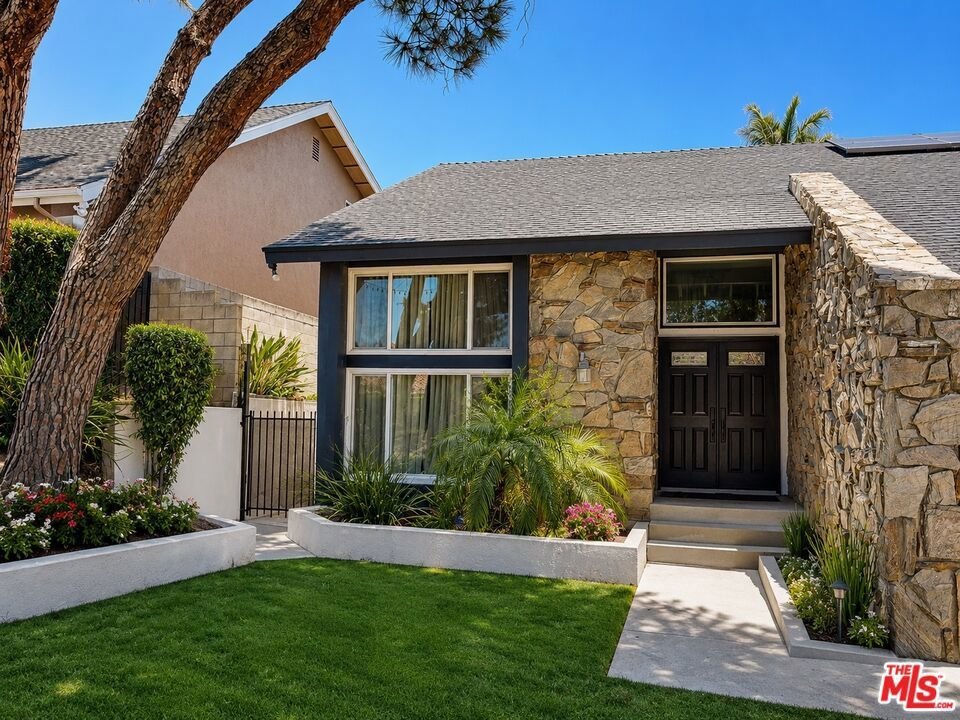 5456 Marjan Avenue Los Angeles CA 90056 1 5456 Marjan Avenue Los Angeles CA 90056