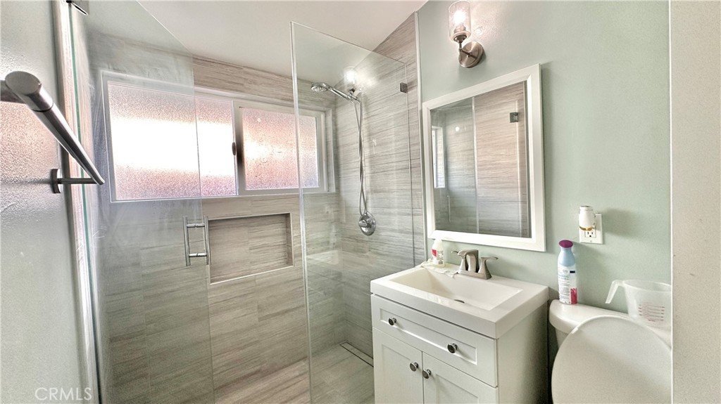 320 E 81st Los Angeles CA 90003 15 320 E 81st Los Angeles CA 90003