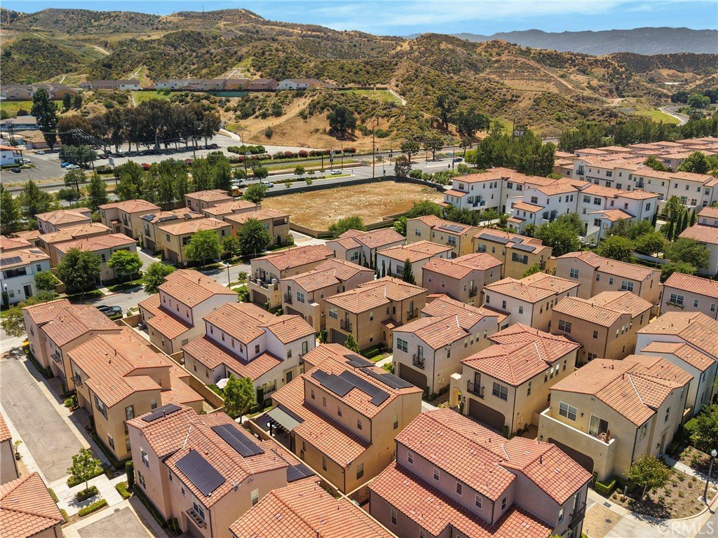 21730 Bene Saugus CA 91350 44 21730 Bene Saugus CA 91350