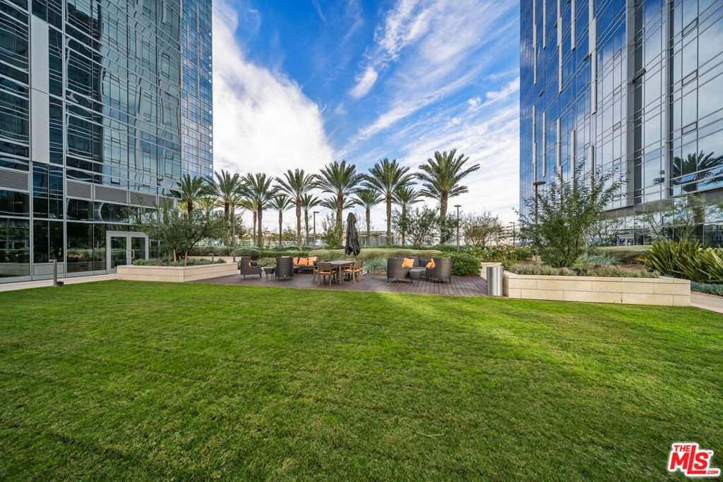 877 Francisco Street #1715 Los Angeles CA 90017 40 877 Francisco Street #1715 Los Angeles CA 90017