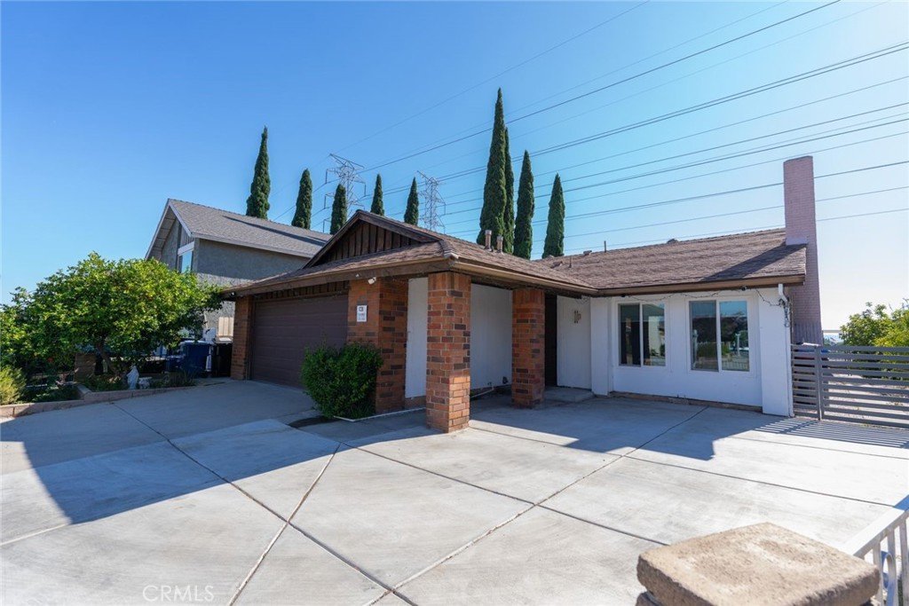 11493 Lev San Fernando CA 91345 30 11493 Lev San Fernando CA 91345