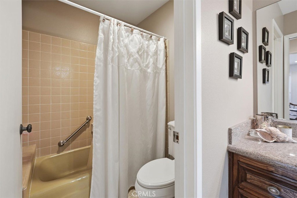 44042 27th St. W. Lancaster CA 93536 46 44042 27th St. W. Lancaster CA 93536