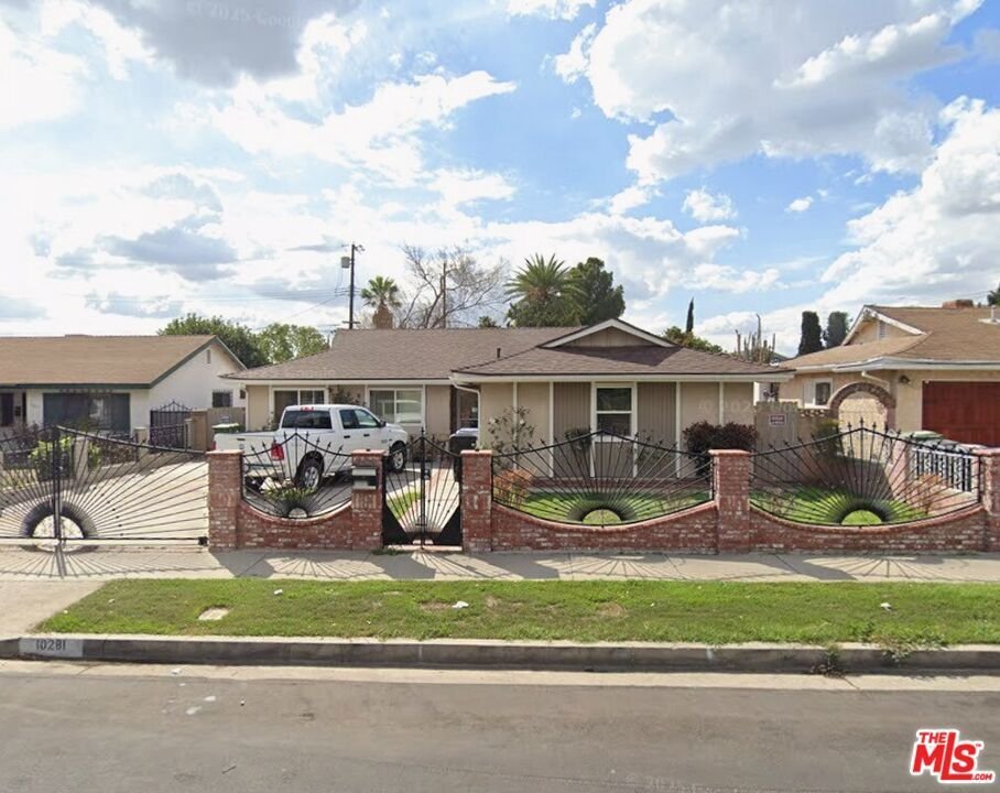 10281 Haddon Avenue Pacoima CA 91331 1 10281 Haddon Avenue Pacoima CA 91331