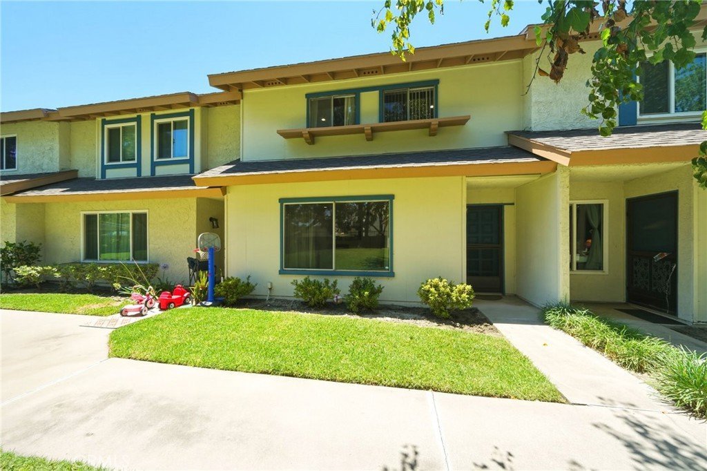 5950 Imperial South Gate CA 90280 57 5950 Imperial South Gate CA 90280