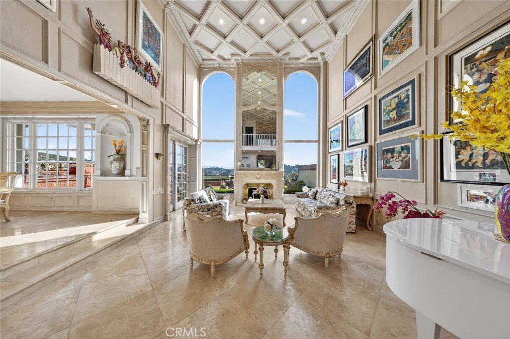 12325 Ridge Circle Los Angeles CA 90049 51 12325 Ridge Circle Los Angeles CA 90049