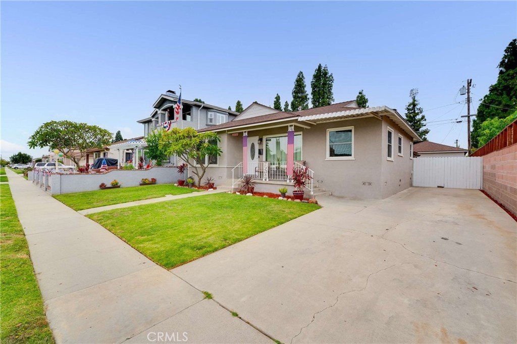 4557 Albury Lakewood CA 90713 33 4557 Albury Lakewood CA 90713