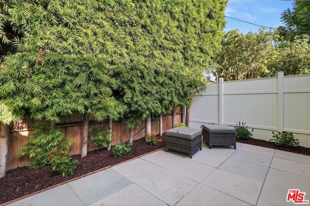 8024 Holy Cross Place Los Angeles CA 90045 16 8024 Holy Cross Place Los Angeles CA 90045