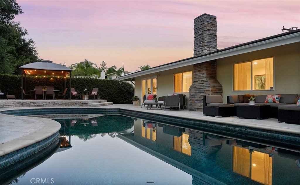 22615 Dardenne Street Calabasas CA 91302 41 22615 Dardenne Street Calabasas CA 91302