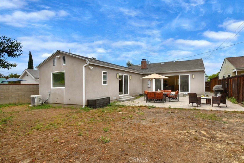 5836 Norwich Ave. Sherman Oaks CA 91411 57 5836 Norwich Ave. Sherman Oaks CA 91411