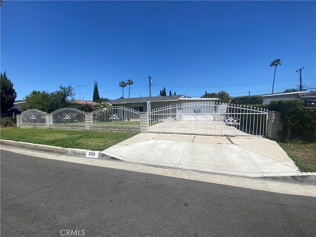 550 Whiteford La Puente CA 91744 34 550 Whiteford La Puente CA 91744