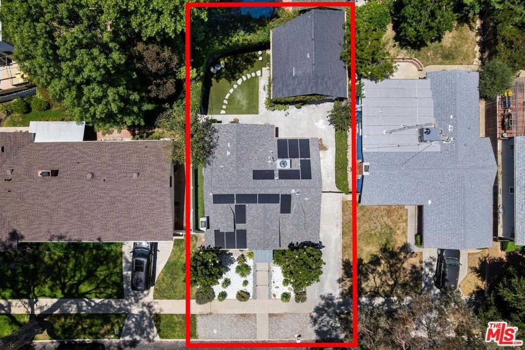 5141 Comercio Avenue Woodland Hills CA 91364 28 5141 Comercio Avenue Woodland Hills CA 91364