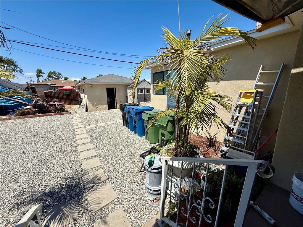 2701 W 84th Street Inglewood CA 90305 3 2701 W 84th Street Inglewood CA 90305