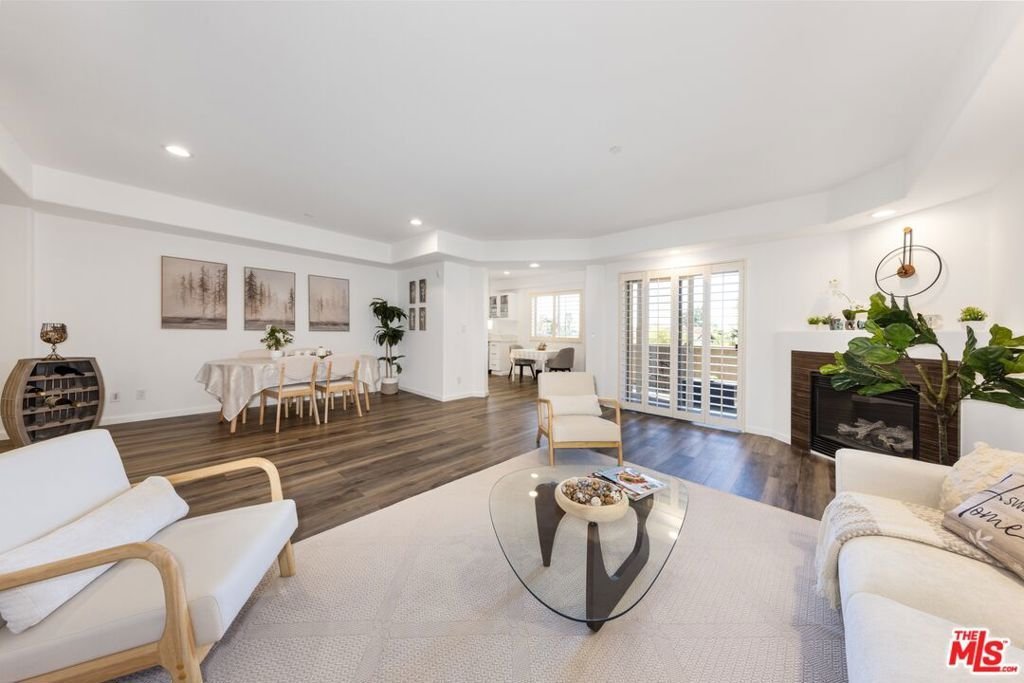 11766 W Sunset Boulevard 302 Los Angeles CA 90049 18 11766 W Sunset Boulevard 302 Los Angeles CA 90049