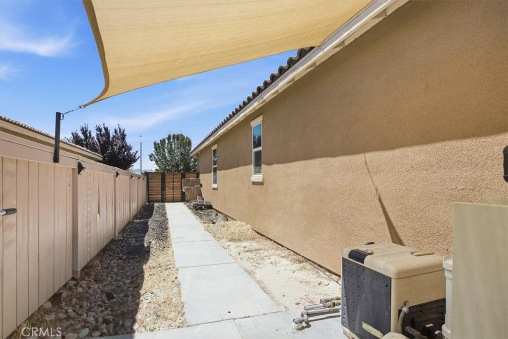 3555 E Avenue J3 Lancaster CA 93535 20 3555 E Avenue J3 Lancaster CA 93535