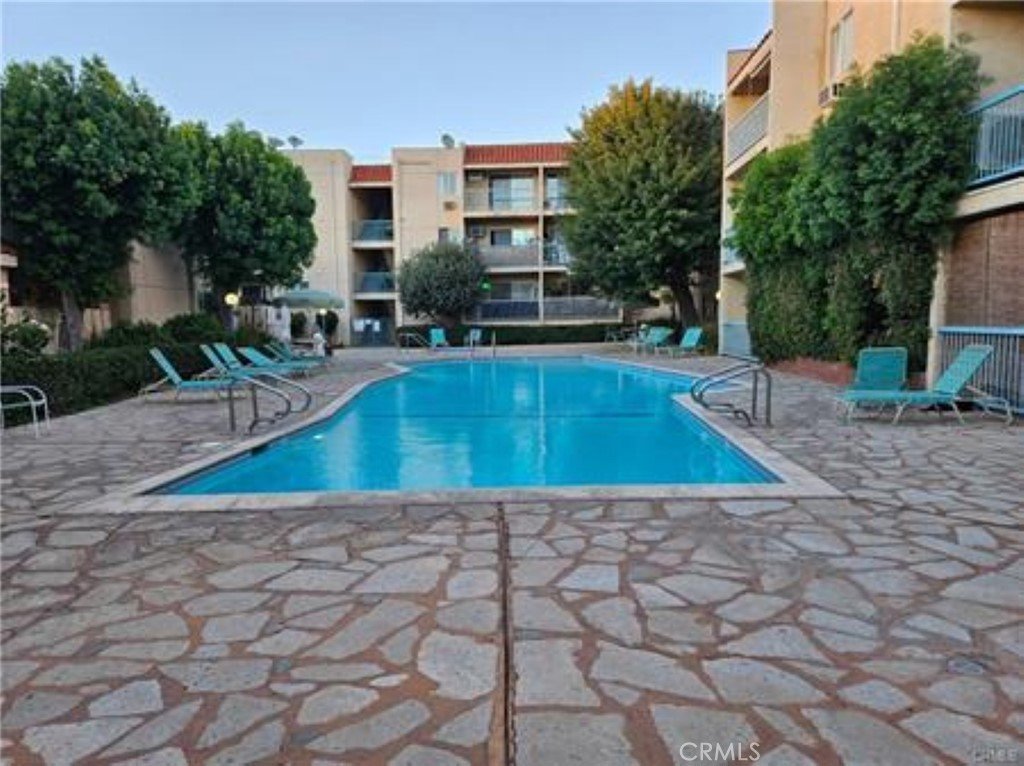18307 Burbank Boulevard 41 Tarzana CA 91356 18 18307 Burbank Boulevard 41 Tarzana CA 91356