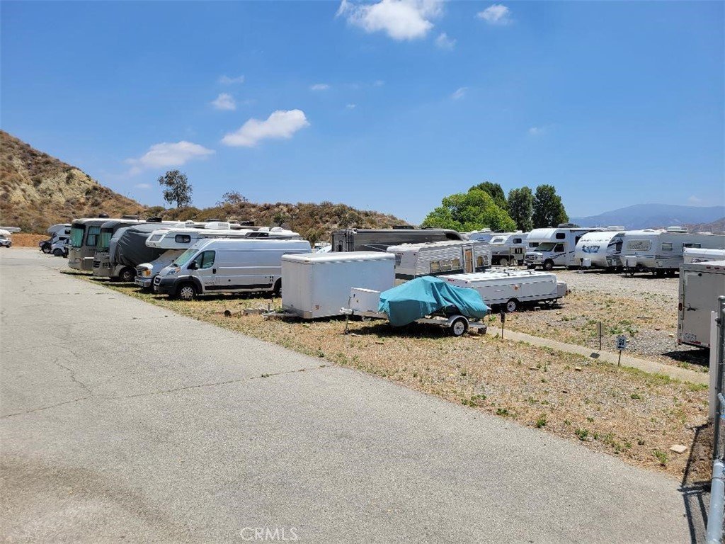 26753 Whispering Leaves A Newhall CA 91321 26 26753 Whispering Leaves A Newhall CA 91321