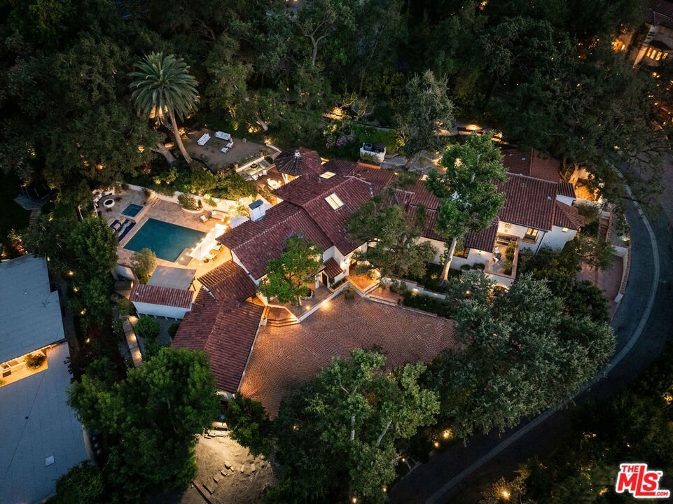 17610 Hidden Oaks Road Encino CA 91316 34 17610 Hidden Oaks Road Encino CA 91316