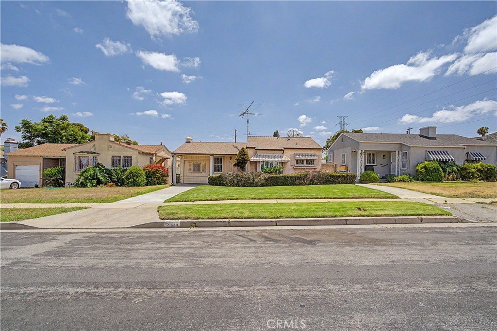 9640 La Salle Los Angeles CA 90047 21 9640 La Salle Los Angeles CA 90047