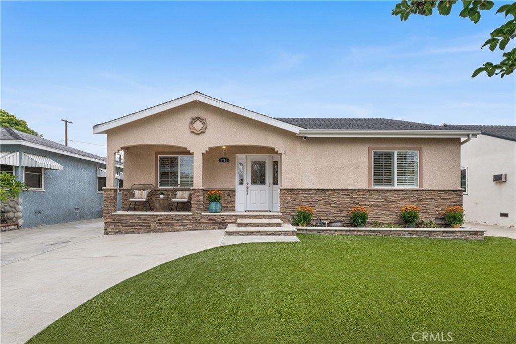 3702 Petaluma Long Beach CA 90808 44 3702 Petaluma Long Beach CA 90808