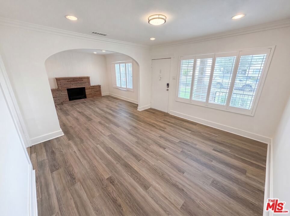 6303 Eileen Avenue Los Angeles CA 90043 30 6303 Eileen Avenue Los Angeles CA 90043
