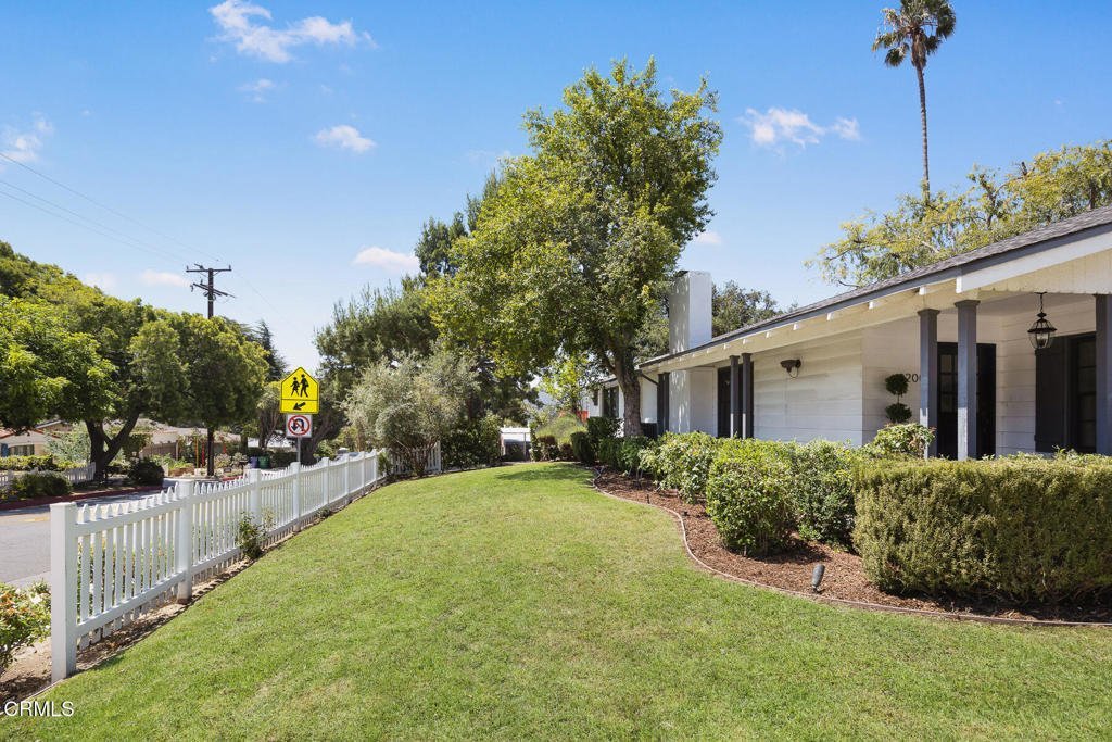 1200 Fernside Drive La Canada Flintridge CA 91011 46 1200 Fernside Drive La Canada Flintridge CA 91011