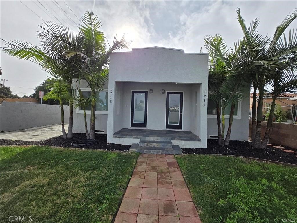 1714 E San Marcus Compton CA 90221 26 1714 E San Marcus Compton CA 90221