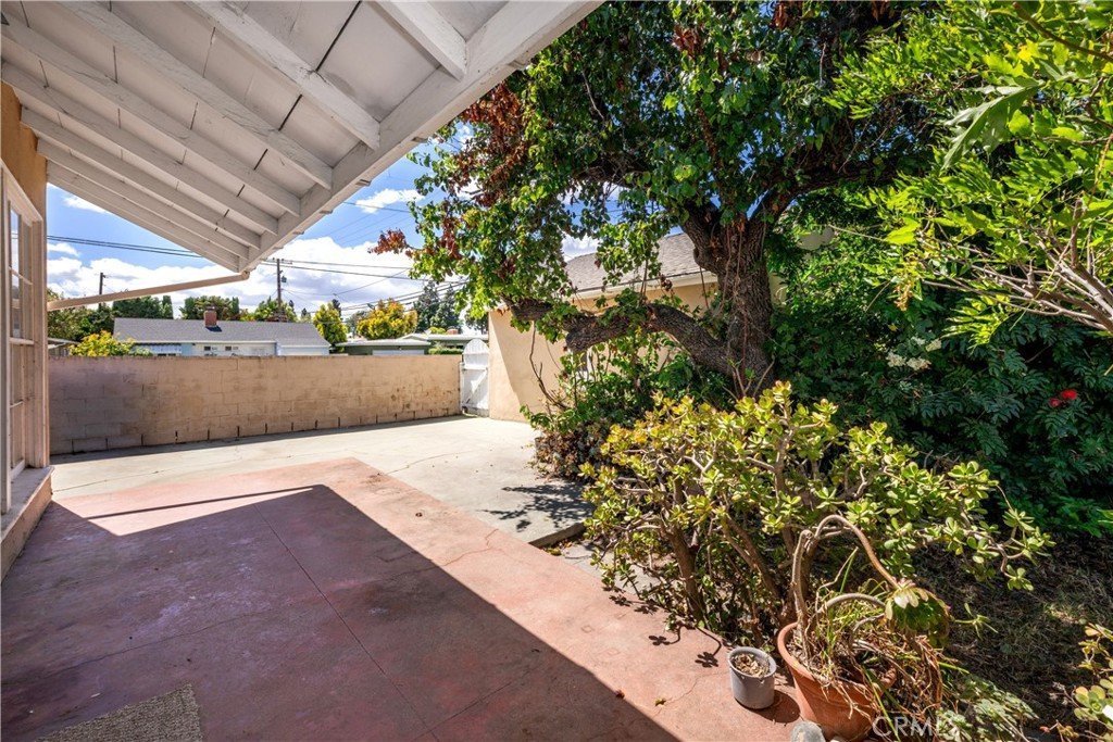 6103 E Coralite Long Beach CA 90808 63 6103 E Coralite Long Beach CA 90808