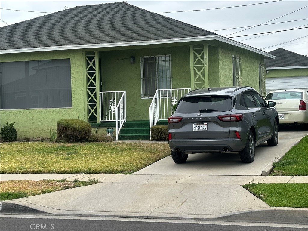 1202 136th Street Compton CA 90222 1 1202 136th Street Compton CA 90222