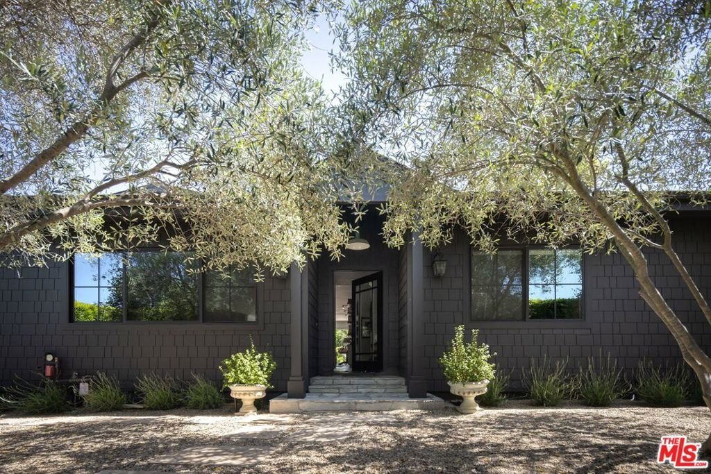 2724 Carmar Drive Los Angeles CA 90046 35 2724 Carmar Drive Los Angeles CA 90046