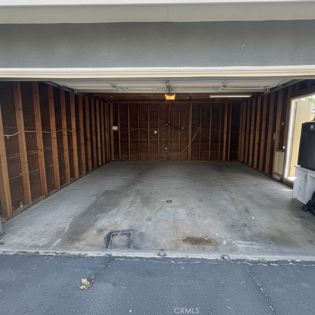2011 Armour Pomona CA 91768 13 2011 Armour Pomona CA 91768