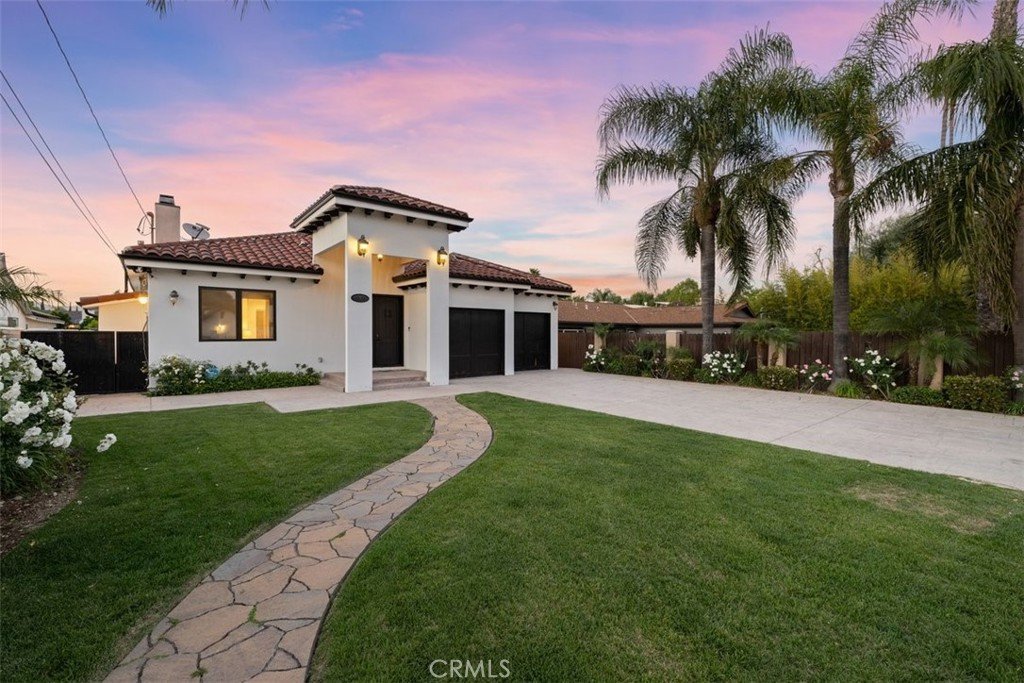 22953 Oxnard Street Woodland Hills CA 91367 30 22953 Oxnard Street Woodland Hills CA 91367