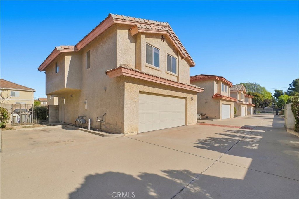 3957 Durfee El Monte CA 91732 9 3957 Durfee El Monte CA 91732