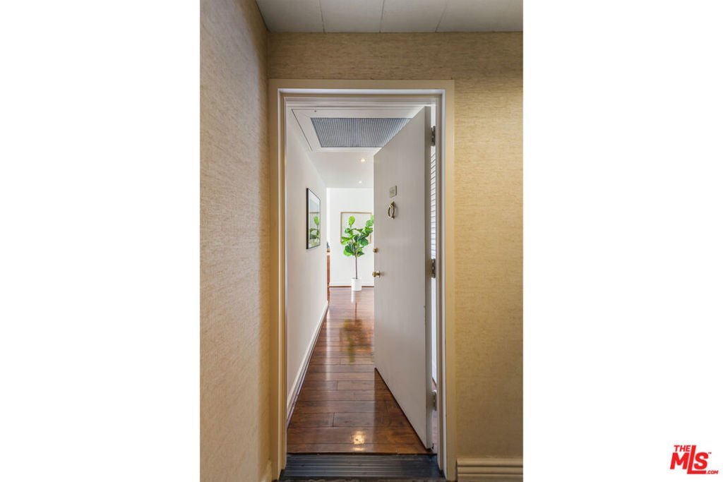 4411 Los Feliz Boulevard 502 Los Angeles CA 90027 29 4411 Los Feliz Boulevard 502 Los Angeles CA 90027