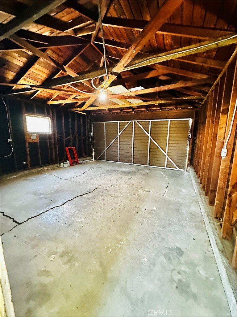 6852 Aura Avenue Reseda CA 91335 18 6852 Aura Avenue Reseda CA 91335