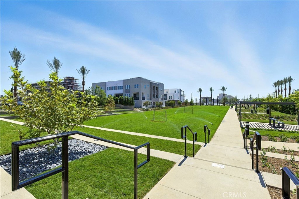 858 Snowberry Place 512 Montebello CA 90640 24 858 Snowberry Place 512 Montebello CA 90640
