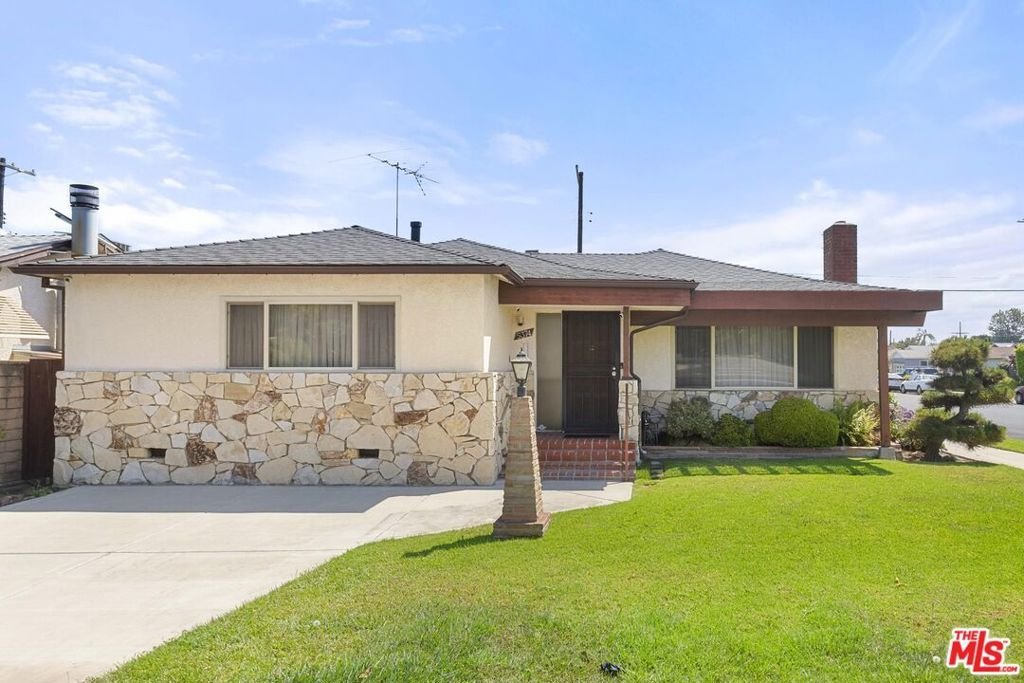 5374 S Centinela Avenue Los Angeles CA 90066 36 5374 S Centinela Avenue Los Angeles CA 90066