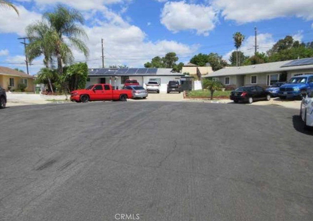 13033 Grade Sylmar CA 91342 13 13033 Grade Sylmar CA 91342