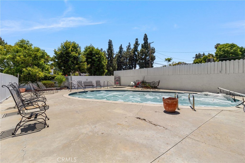 18985 Gault Reseda CA 91335 36 18985 Gault Reseda CA 91335