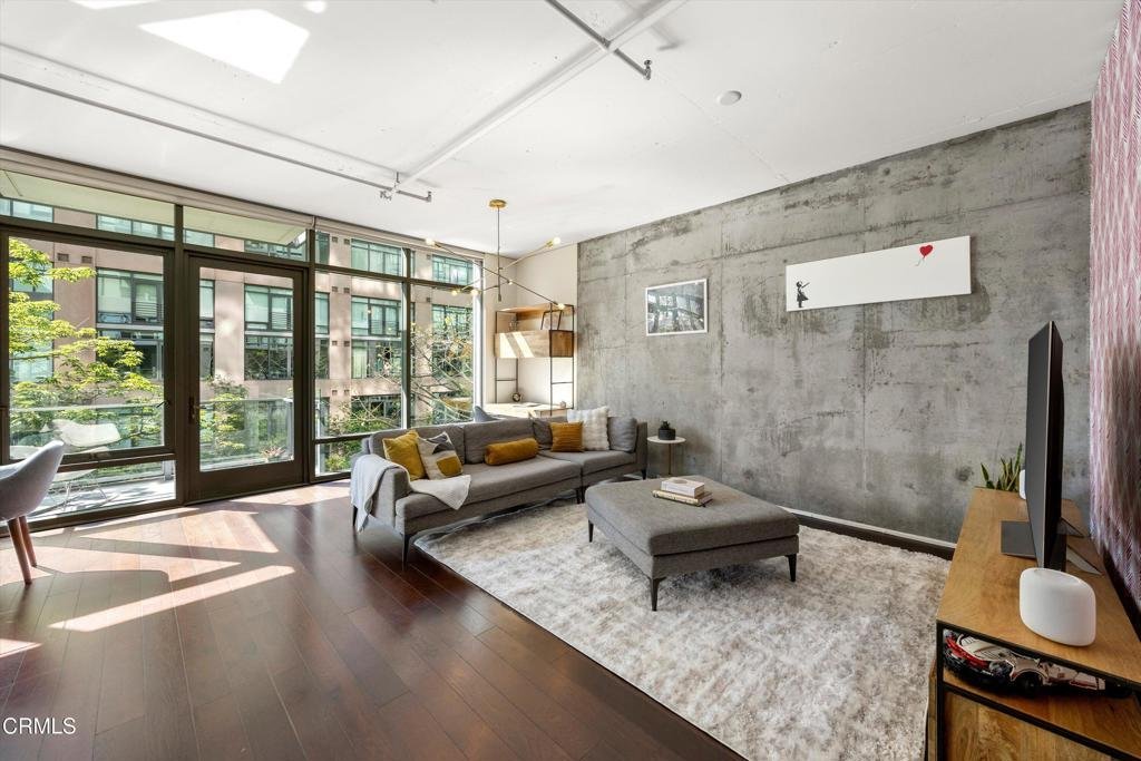 1100 S Hope Street 811 Los Angeles CA 90015 32 1100 S Hope Street 811 Los Angeles CA 90015