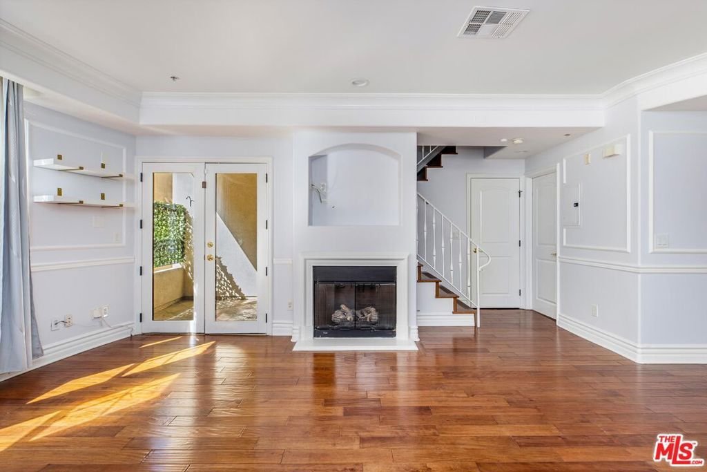 12026 Hoffman Street 302 Studio City CA 91604 26 12026 Hoffman Street 302 Studio City CA 91604