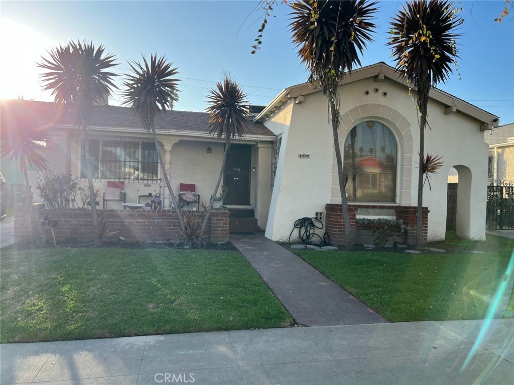 3887 Roxton Los Angeles CA 90008 1 3887 Roxton Los Angeles CA 90008