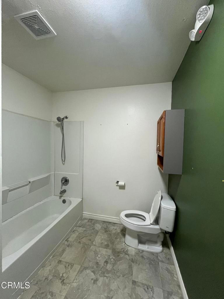 2422 Juliet Street Los Angeles CA 90007 24 2422 Juliet Street Los Angeles CA 90007