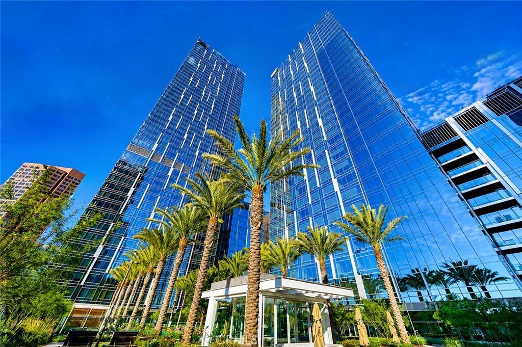 877 Francisco Street 1818 Los Angeles CA 90017 32 877 Francisco Street 1818 Los Angeles CA 90017