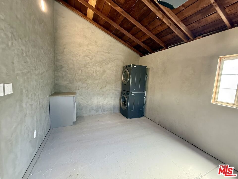 4331 Milburn Drive Los Angeles CA 90063 20 4331 Milburn Drive Los Angeles CA 90063