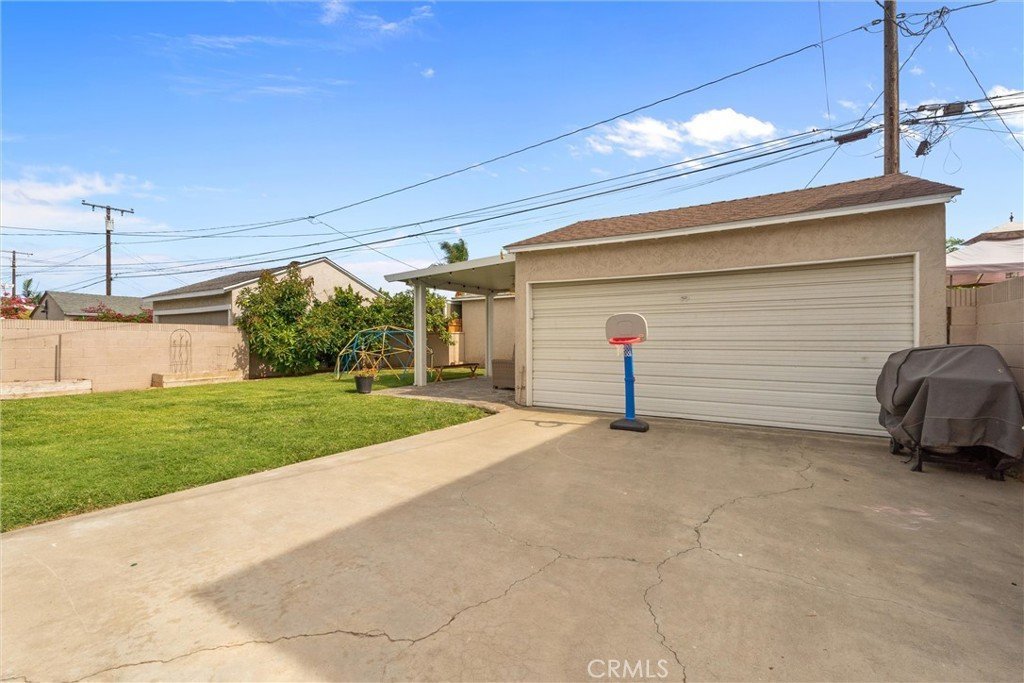 2902 Loomis Lakewood CA 90712 30 2902 Loomis Lakewood CA 90712